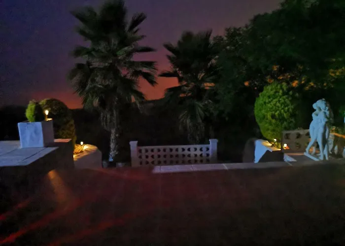 Dulce Maikel * 格拉纳迪利亚-德阿沃纳